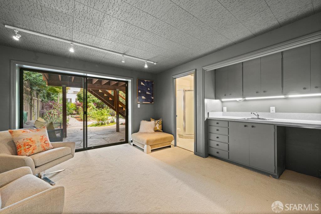 Detail Gallery Image 49 of 54 For 2270 Beach St, San Francisco,  CA 94123 - 3 Beds | 3/1 Baths