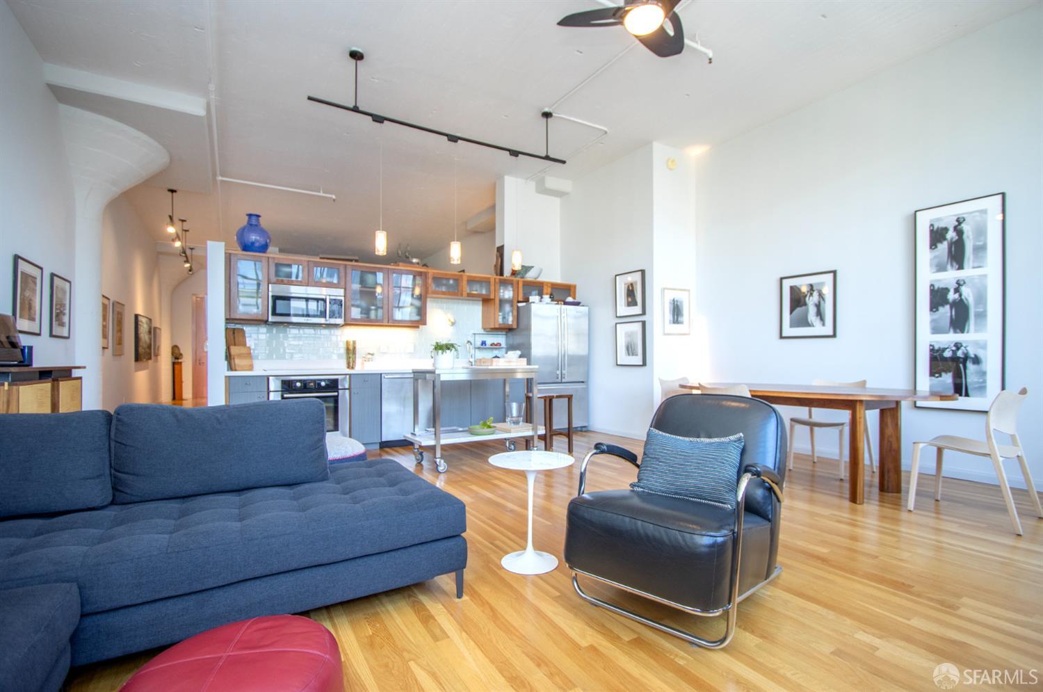 Detail Gallery Image 3 of 59 For 151 Alice B. Toklas Pl #703,  San Francisco,  CA 94109 - 1 Beds | 1 Baths