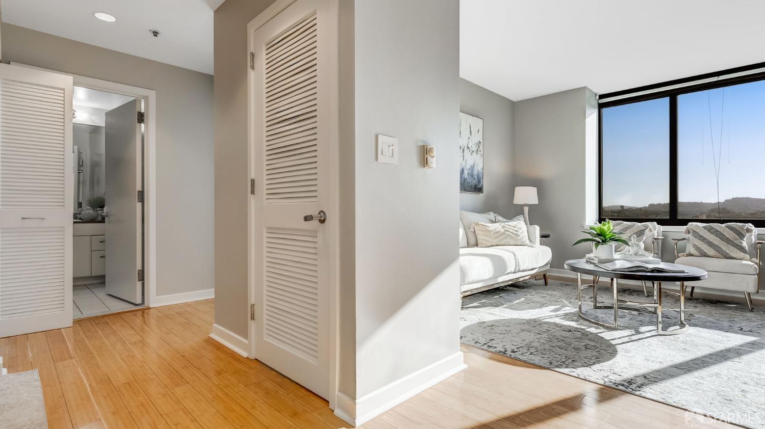 Photo #4: 425068259 Listing 