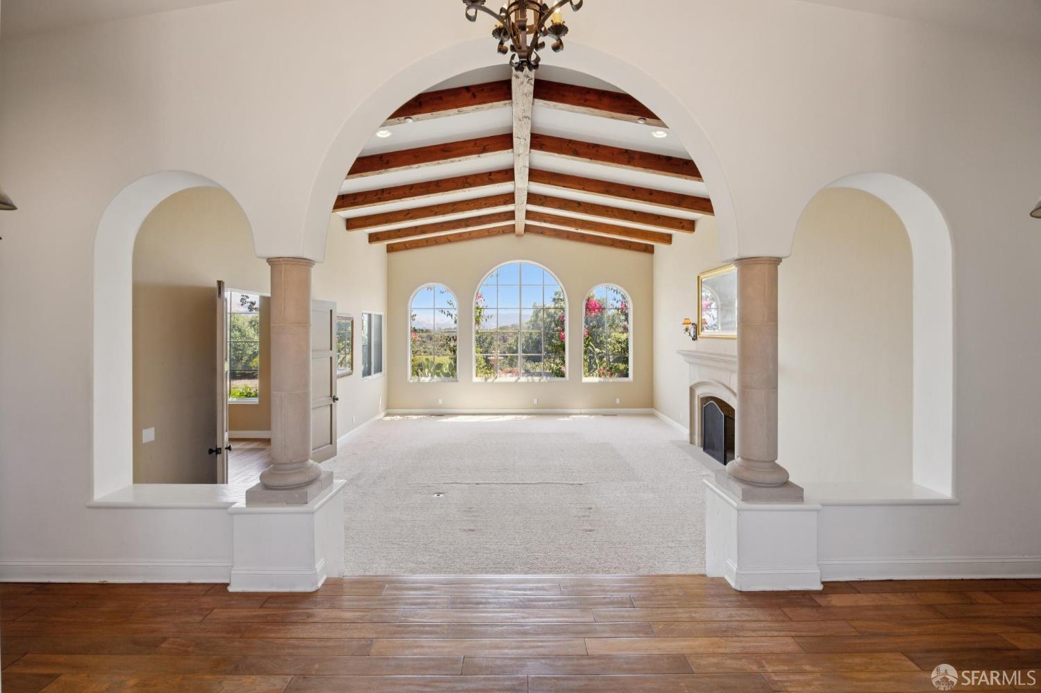 Detail Gallery Image 7 of 75 For 601 Belavida Rd, Monterey,  CA 94501 - 6 Beds | 6/1 Baths