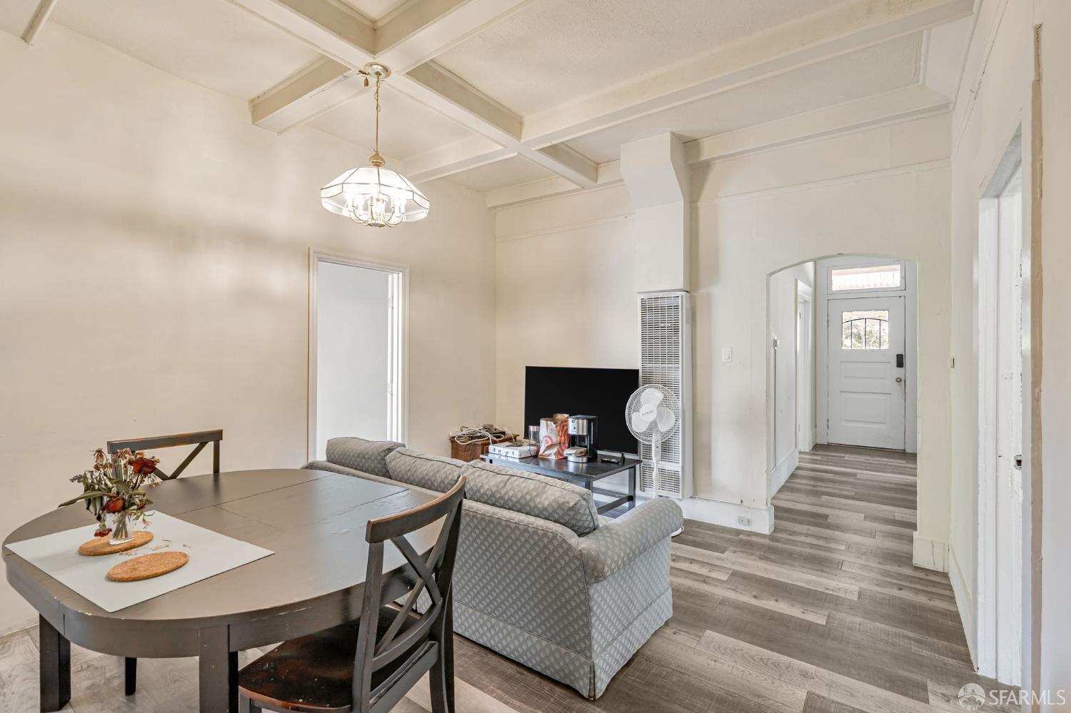 Detail Gallery Image 11 of 33 For 3233 Ellis St, Berkeley,  CA 94703 - 3 Beds | 2 Baths