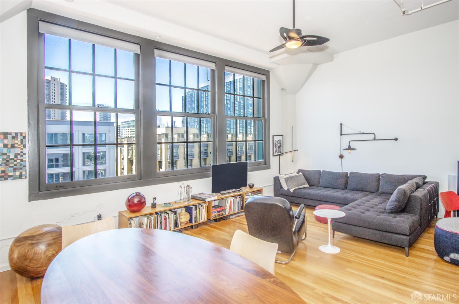 Detail Gallery Image 2 of 59 For 151 Alice B. Toklas Pl #703,  San Francisco,  CA 94109 - 1 Beds | 1 Baths