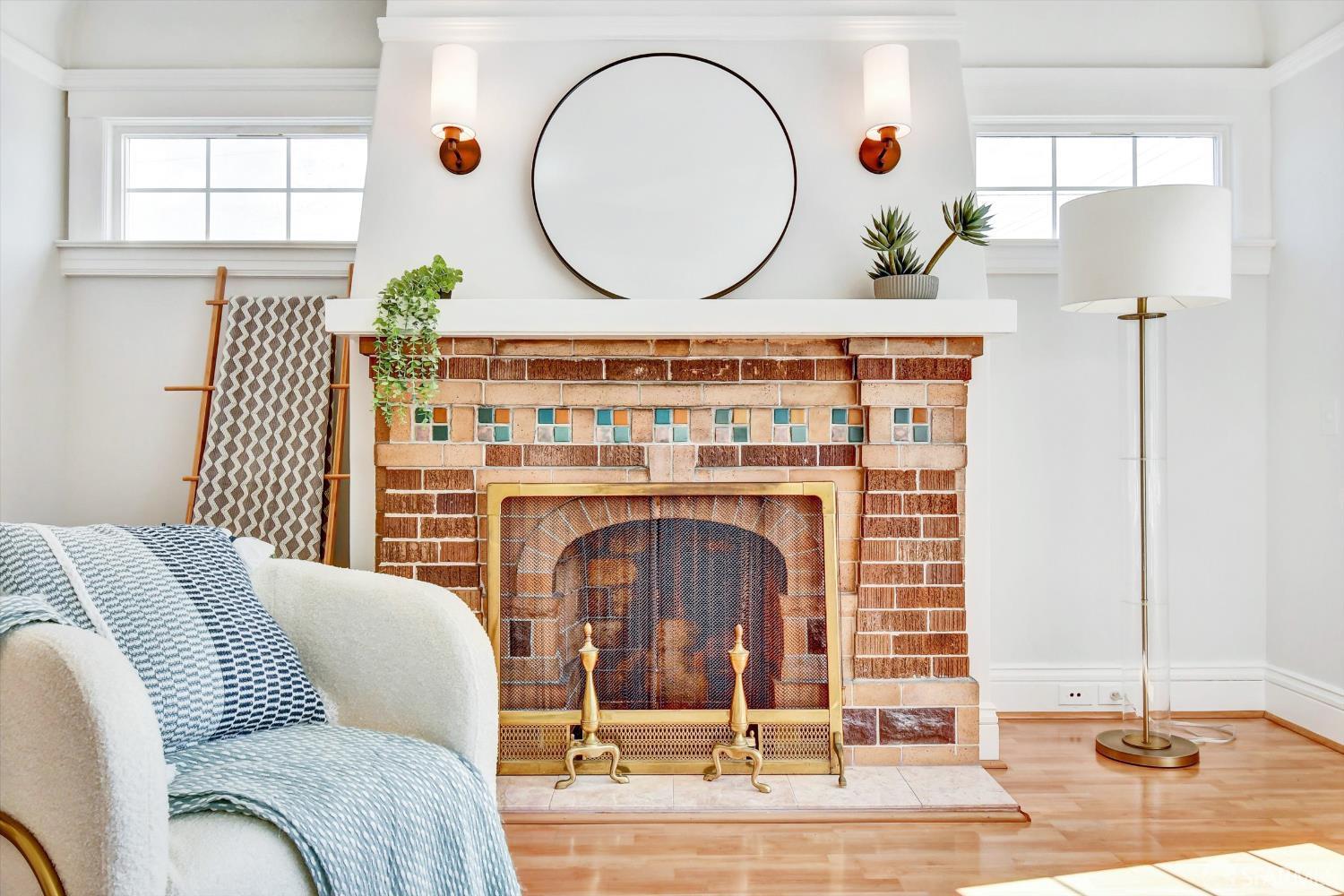 Detail Gallery Image 8 of 60 For 900 Huron Ave, San Francisco,  CA 94112 - 4 Beds | 3 Baths