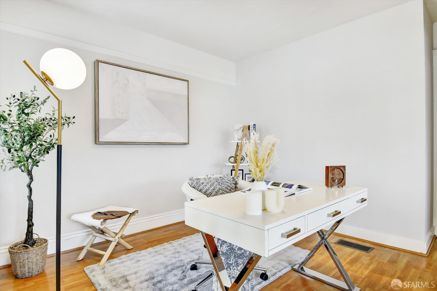 Detail Gallery Image 18 of 60 For 900 Huron Ave, San Francisco,  CA 94112 - 4 Beds | 3 Baths