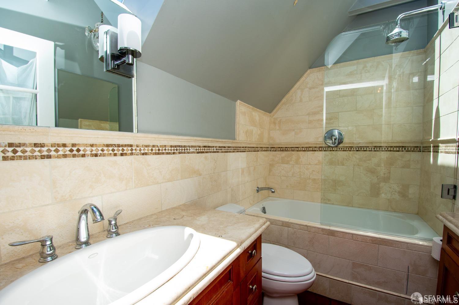 Detail Gallery Image 26 of 28 For 220 Downey St, San Francisco,  CA 94117 - 6 Beds | 4 Baths