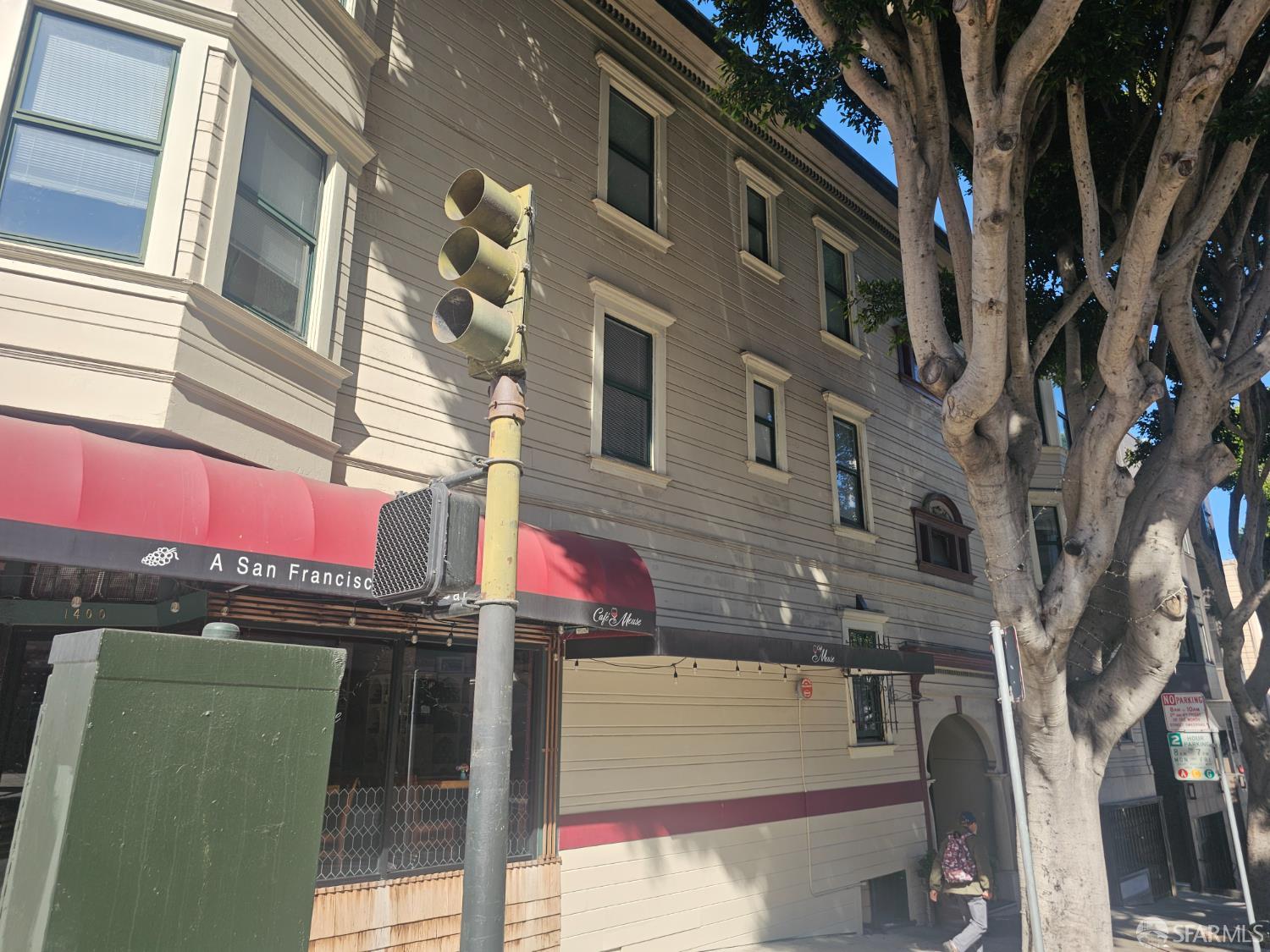Detail Gallery Image 3 of 6 For 1601 Hyde St, San Francisco,  CA 94109 - – Beds | – Baths
