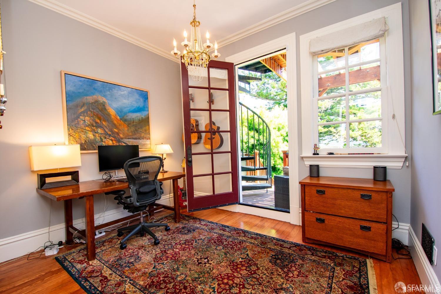 Detail Gallery Image 14 of 28 For 220 Downey St, San Francisco,  CA 94117 - 6 Beds | 4 Baths