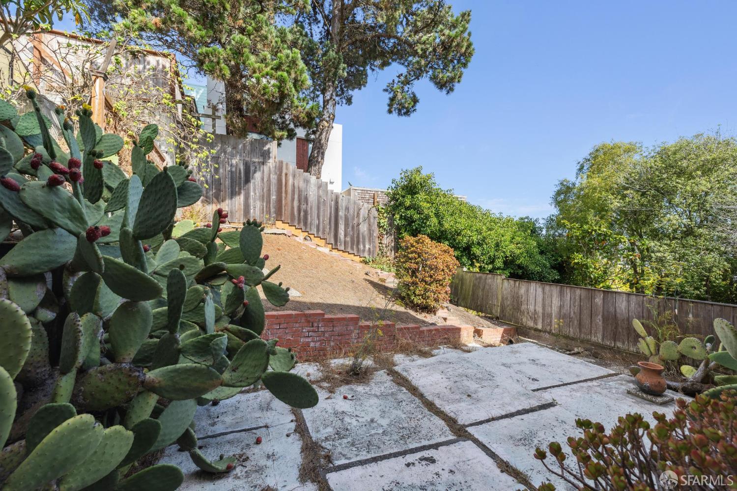 Detail Gallery Image 25 of 28 For 151 Putnam St, San Francisco,  CA 94110 - 2 Beds | 1 Baths