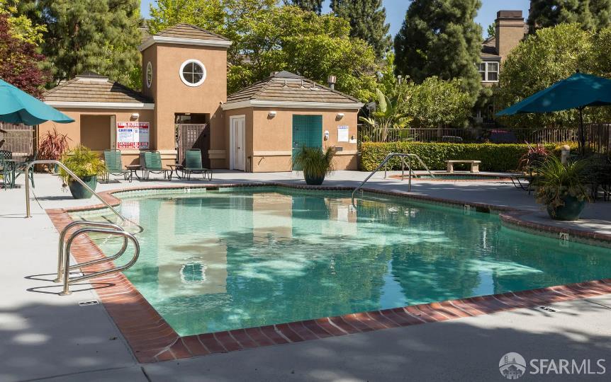 Detail Gallery Image 11 of 12 For 441 Camille Cir #13,  San Jose,  CA 95134 - 3 Beds | 2/1 Baths