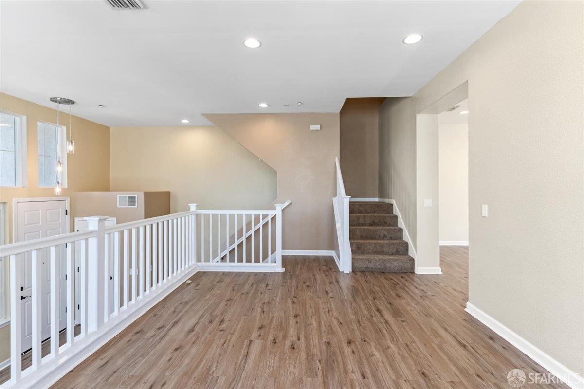 Detail Gallery Image 18 of 61 For 2933 1st St #1004,  Livermore,  CA 94550 - 3 Beds | 2/1 Baths