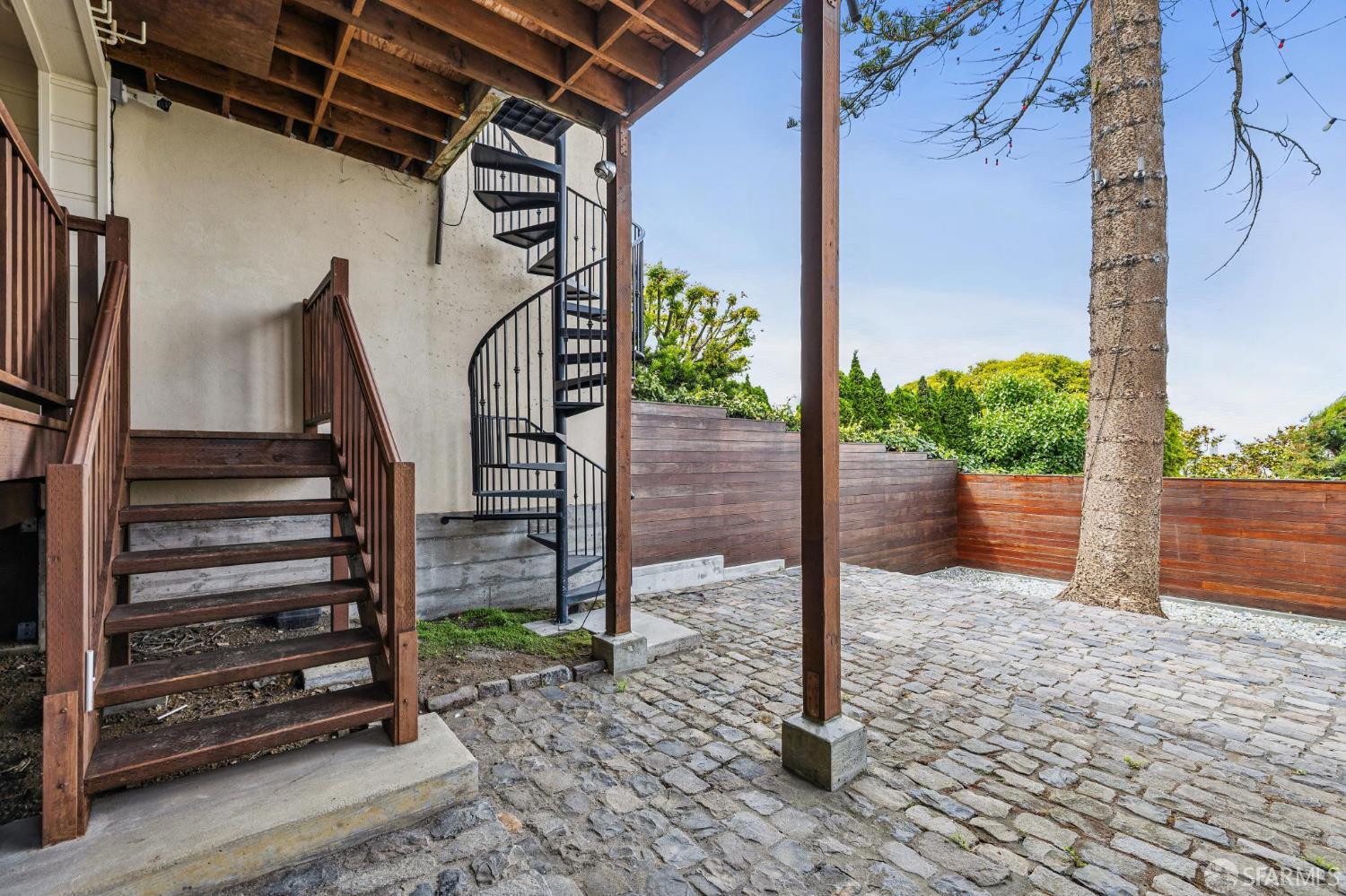Detail Gallery Image 60 of 65 For 2518 Filbert St, San Francisco,  CA 94123 - 4 Beds | 3/1 Baths