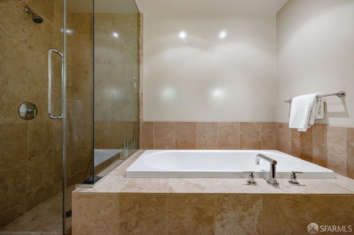 Detail Gallery Image 22 of 48 For 301 Mission St 35e,  San Francisco,  CA 94105 - 2 Beds | 2 Baths