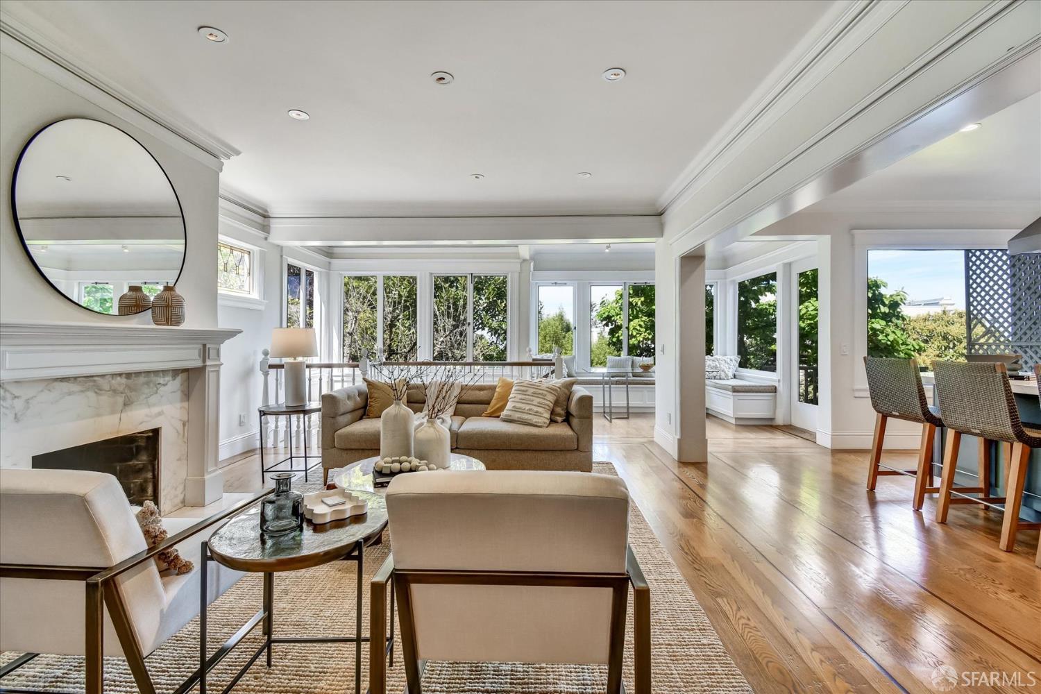 Detail Gallery Image 2 of 61 For 1028 Lombard St, San Francisco,  CA 94109 - 4 Beds | 3/1 Baths