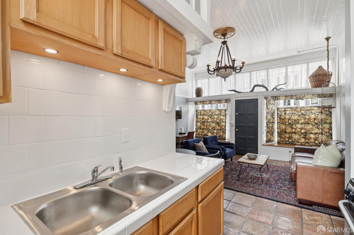 Detail Gallery Image 54 of 57 For 560 Lyon St, San Francisco,  CA 94117 - 4 Beds | 2/1 Baths