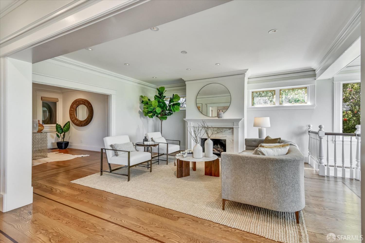 Detail Gallery Image 7 of 61 For 1028 Lombard St, San Francisco,  CA 94109 - 4 Beds | 3/1 Baths
