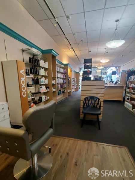 Detail Gallery Image 9 of 10 For 18 Bayhill Ctr, San Bruno,  CA 94066 - – Beds | – Baths