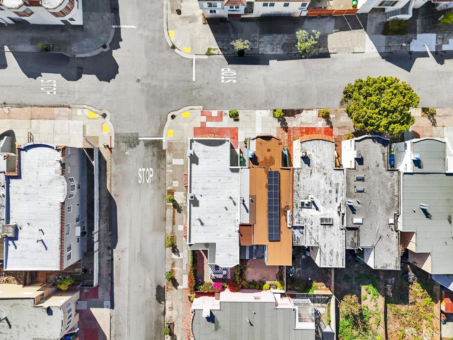 Detail Gallery Image 45 of 60 For 900 Huron Ave, San Francisco,  CA 94112 - 4 Beds | 3 Baths
