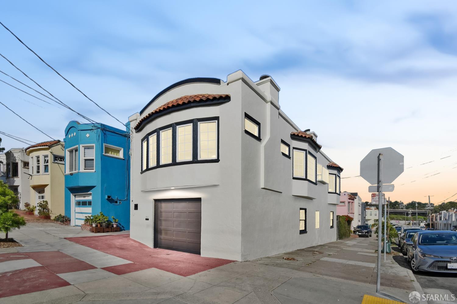 Detail Gallery Image 4 of 60 For 900 Huron Ave, San Francisco,  CA 94112 - 4 Beds | 3 Baths