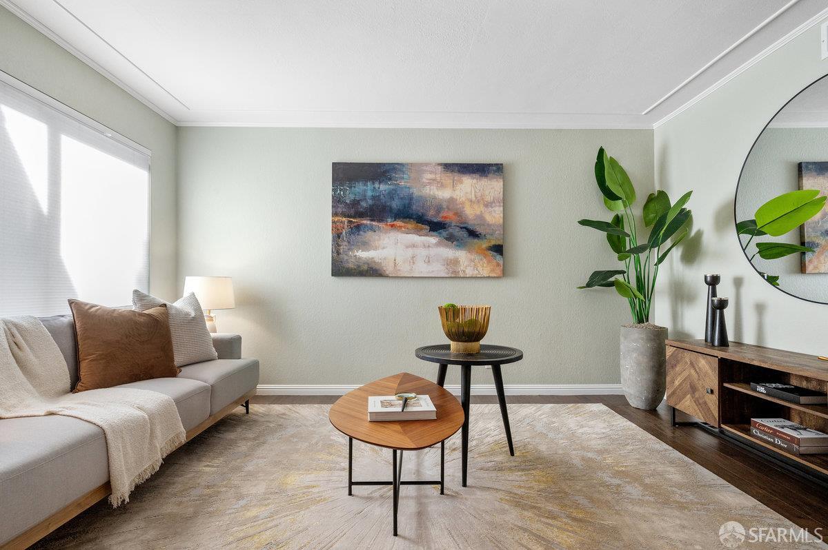 Detail Gallery Image 3 of 34 For 2369 Mabury Rd, San Jose,  CA 95133 - 2 Beds | 1/1 Baths