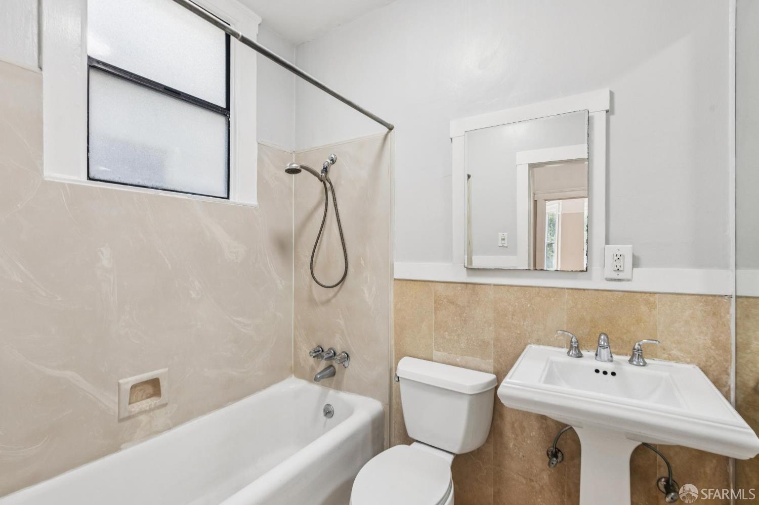 Detail Gallery Image 12 of 24 For 2888 Folsom St #APT 1,  San Francisco,  CA 94110 - 0 Beds | 1 Baths
