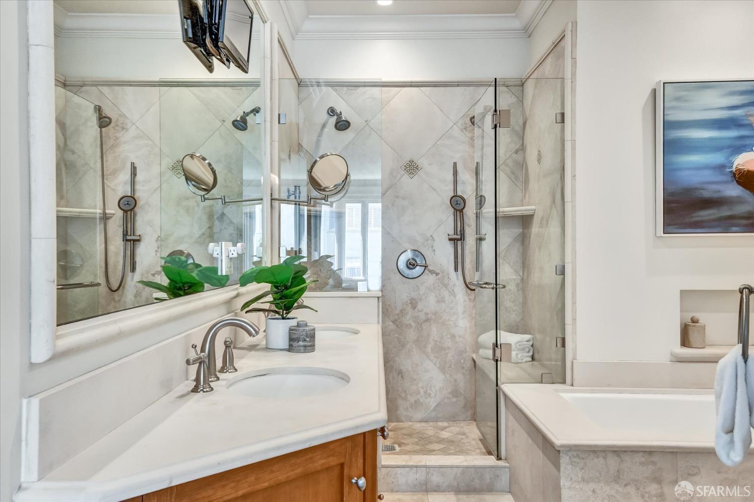 Detail Gallery Image 26 of 61 For 1028 Lombard St, San Francisco,  CA 94109 - 4 Beds | 3/1 Baths