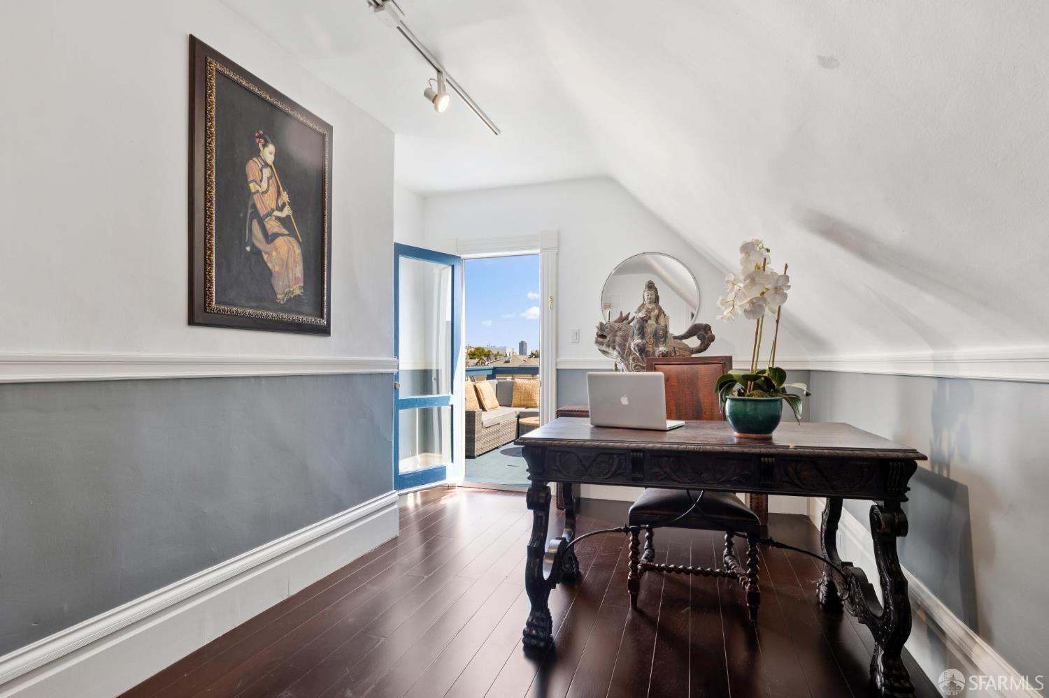 Detail Gallery Image 38 of 57 For 560 Lyon St, San Francisco,  CA 94117 - 4 Beds | 2/1 Baths