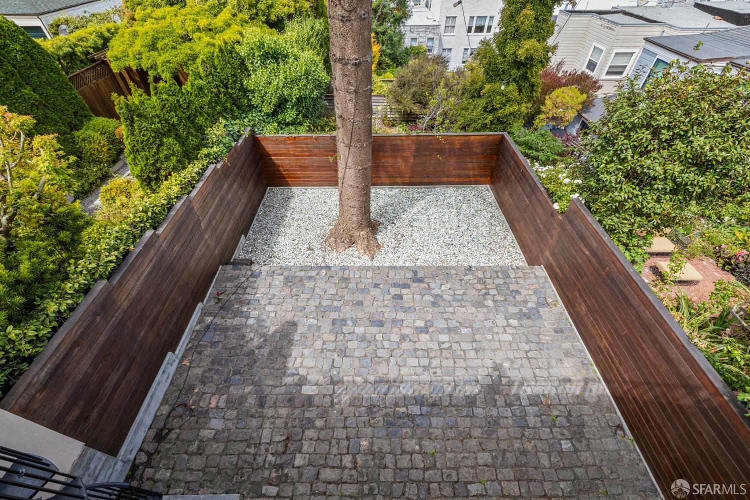 Detail Gallery Image 58 of 65 For 2518 Filbert St, San Francisco,  CA 94123 - 4 Beds | 3/1 Baths