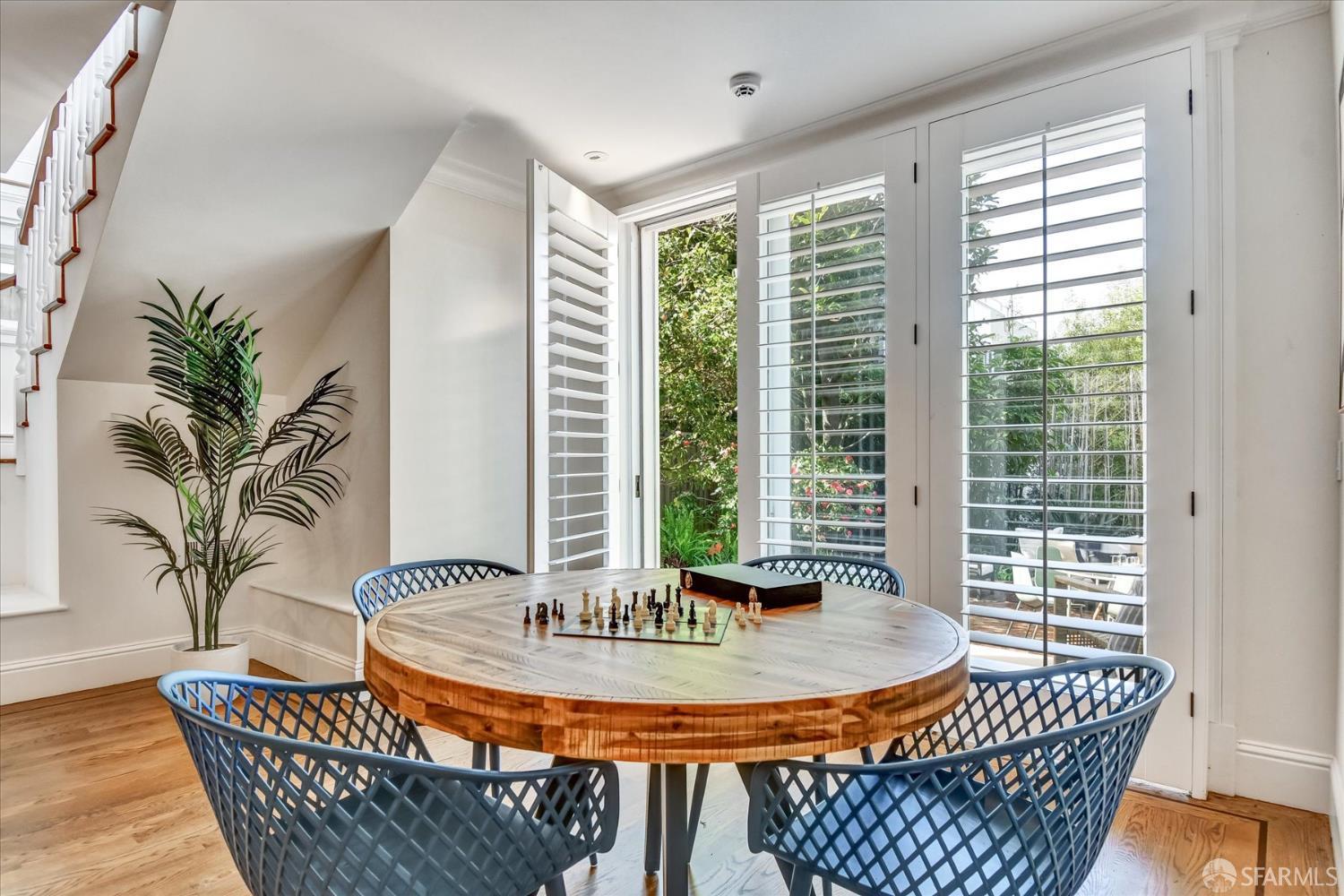 Detail Gallery Image 41 of 61 For 1028 Lombard St, San Francisco,  CA 94109 - 4 Beds | 3/1 Baths