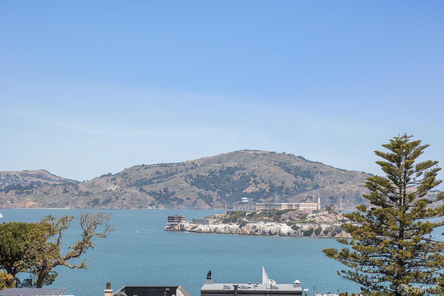 Detail Gallery Image 52 of 61 For 1028 Lombard St, San Francisco,  CA 94109 - 4 Beds | 3/1 Baths
