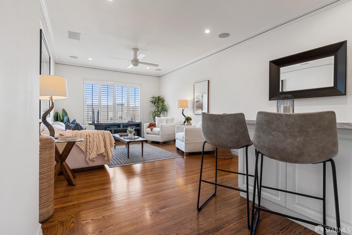 Detail Gallery Image 3 of 23 For 3675 Fillmore St #302,  San Francisco,  CA 94123 - 1 Beds | 1 Baths