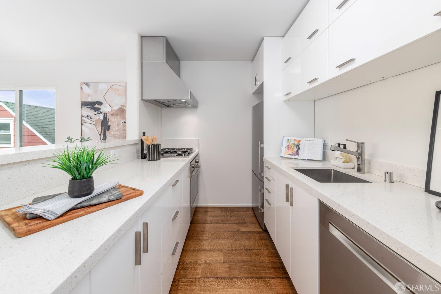 Detail Gallery Image 9 of 31 For 1635 10th Ave #4,  San Francisco,  CA 94122 - 1 Beds | 1 Baths