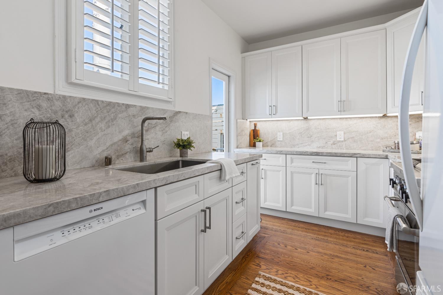 Detail Gallery Image 16 of 23 For 3675 Fillmore St #302,  San Francisco,  CA 94123 - 1 Beds | 1 Baths