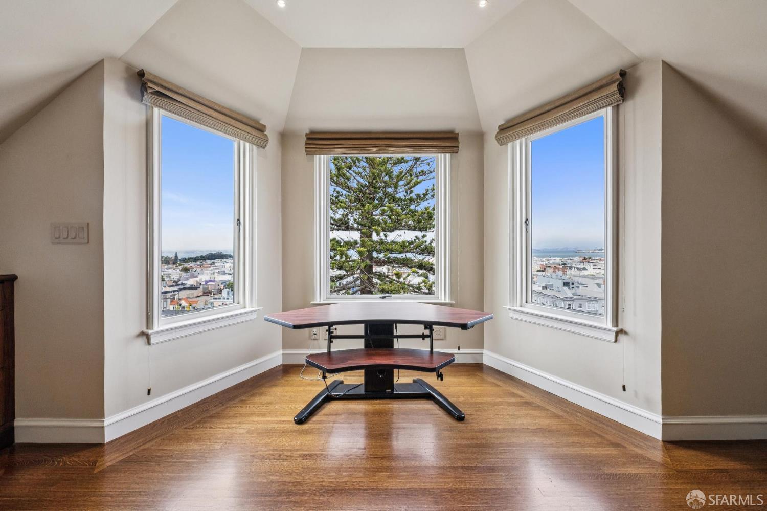 Detail Gallery Image 48 of 65 For 2518 Filbert St, San Francisco,  CA 94123 - 4 Beds | 3/1 Baths