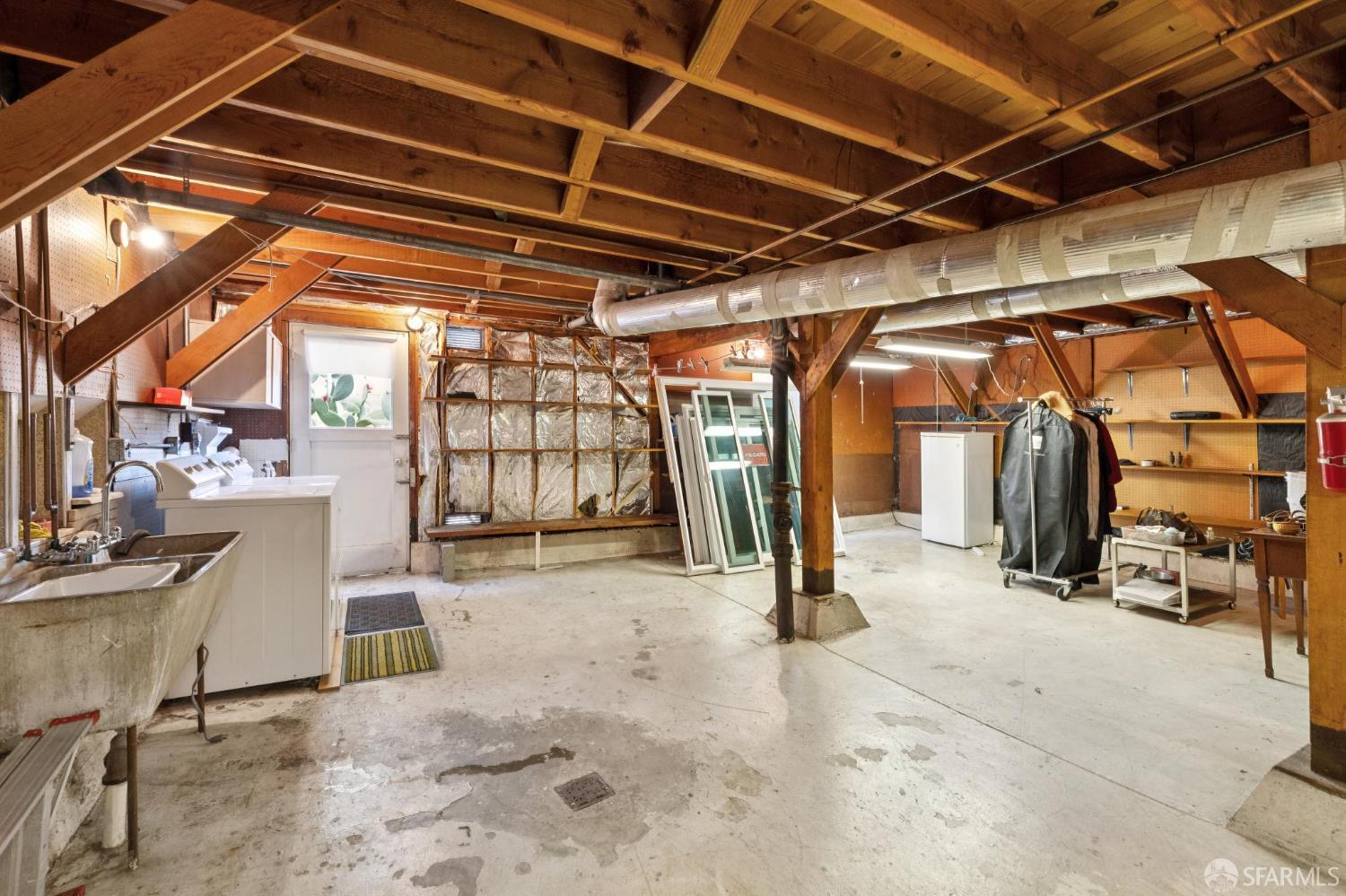 Detail Gallery Image 21 of 28 For 151 Putnam St, San Francisco,  CA 94110 - 2 Beds | 1 Baths