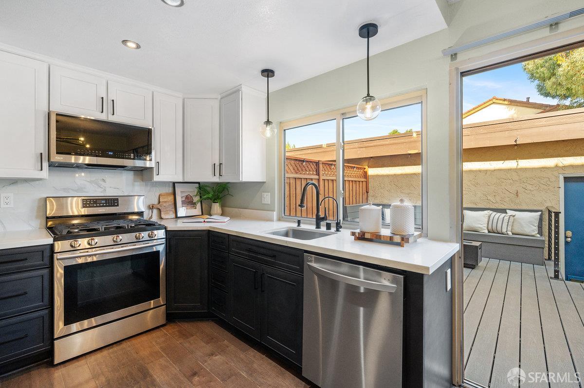 Detail Gallery Image 19 of 34 For 2369 Mabury Rd, San Jose,  CA 95133 - 2 Beds | 1/1 Baths