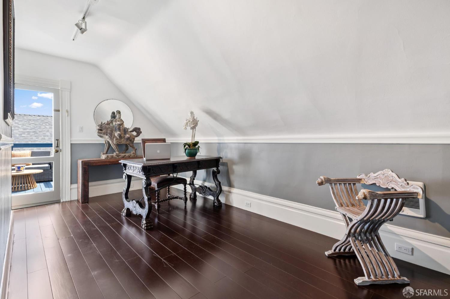 Detail Gallery Image 37 of 57 For 560 Lyon St, San Francisco,  CA 94117 - 4 Beds | 2/1 Baths