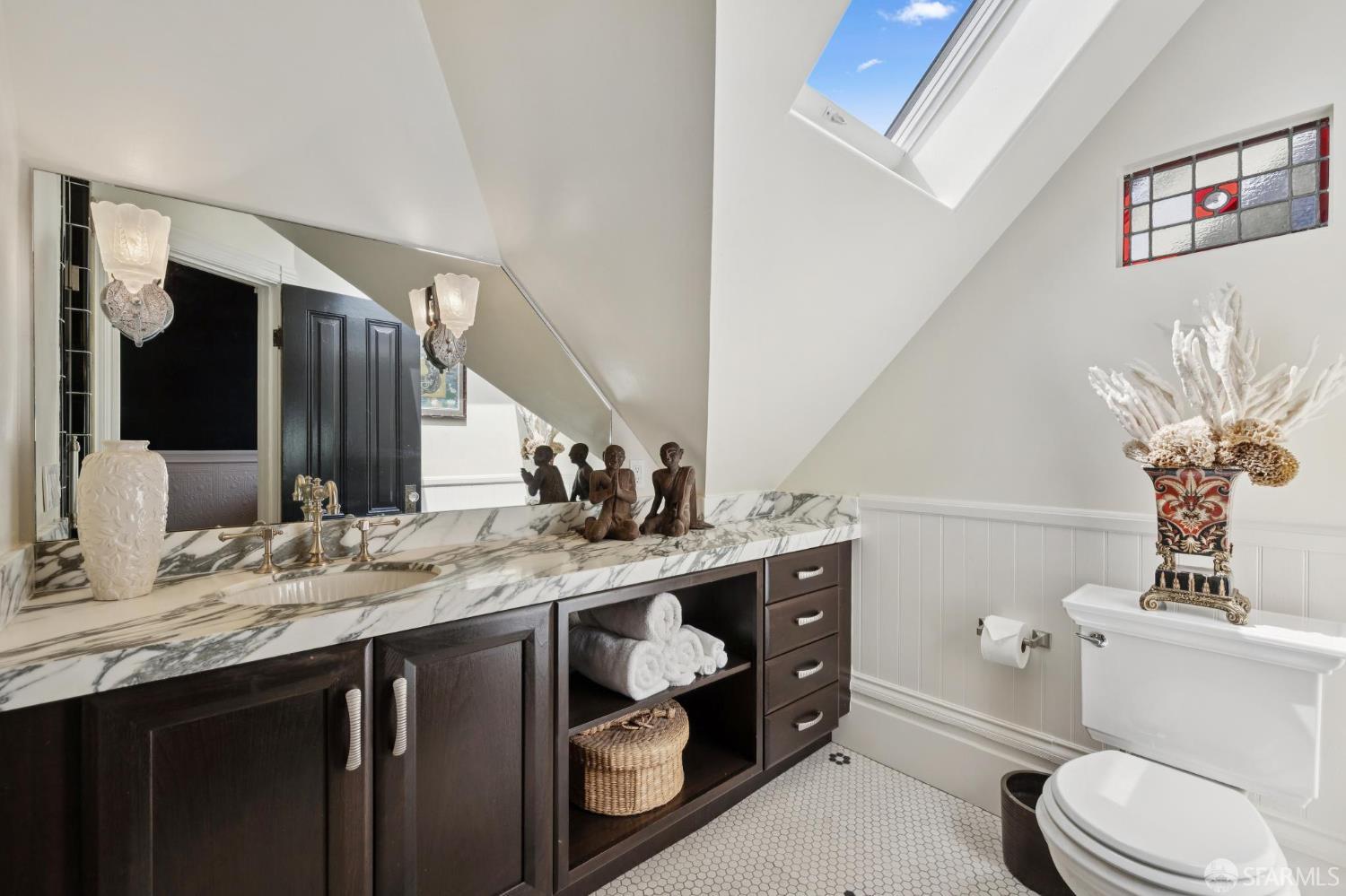 Detail Gallery Image 47 of 57 For 560 Lyon St, San Francisco,  CA 94117 - 4 Beds | 2/1 Baths