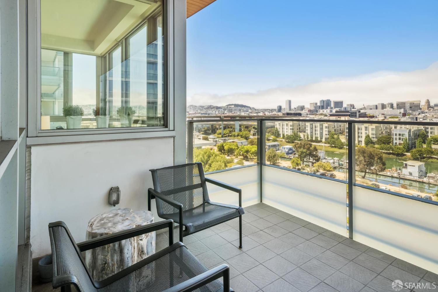Photo #4: 425068506 Listing 