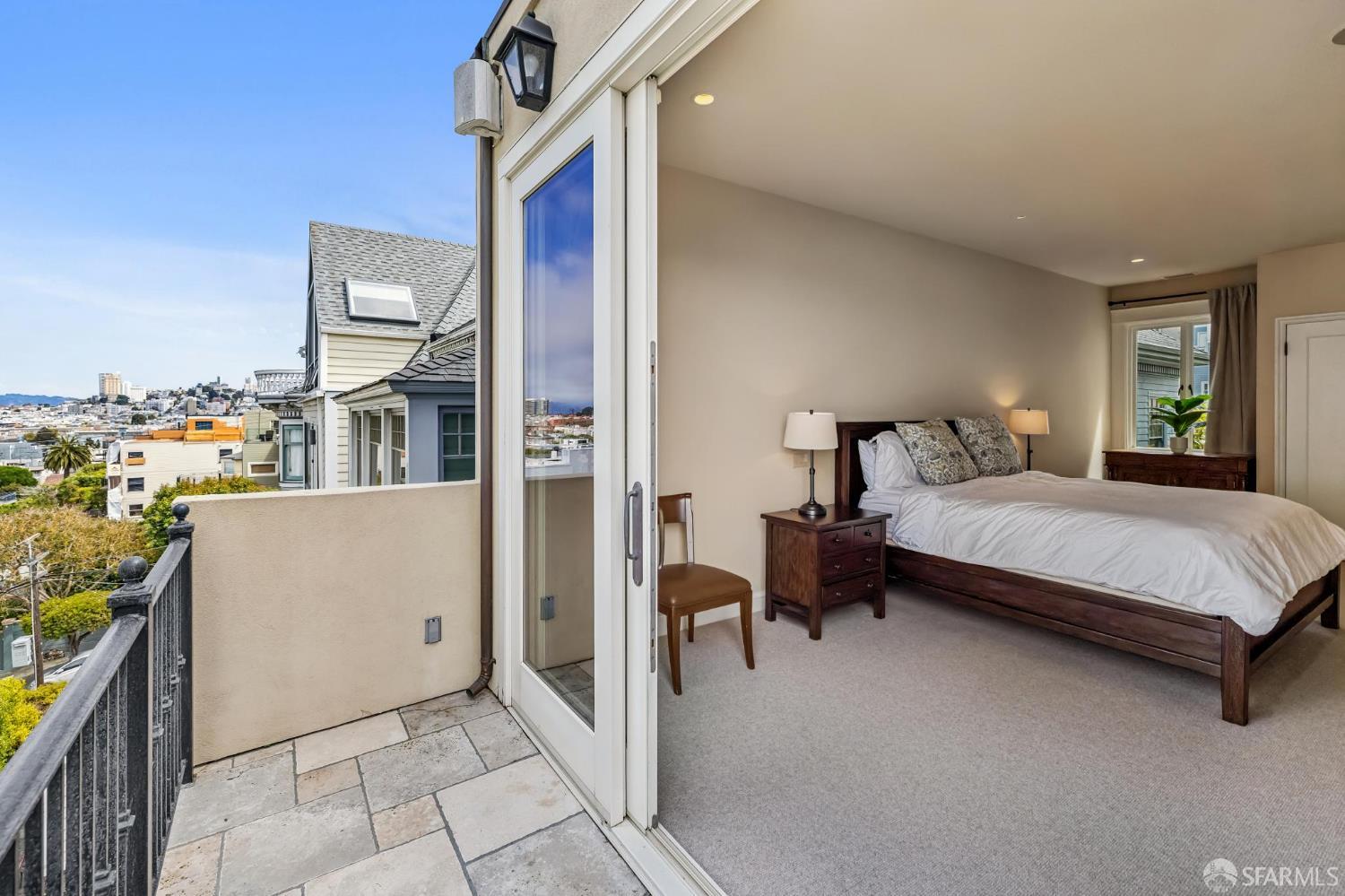 Detail Gallery Image 26 of 65 For 2518 Filbert St, San Francisco,  CA 94123 - 4 Beds | 3/1 Baths