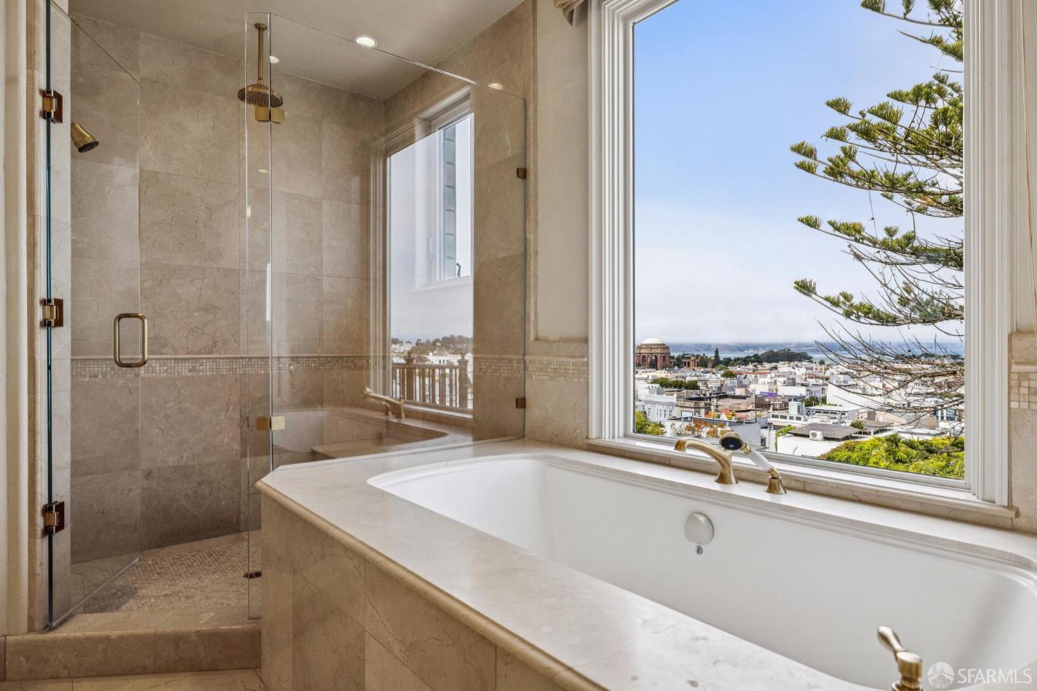 Detail Gallery Image 32 of 65 For 2518 Filbert St, San Francisco,  CA 94123 - 4 Beds | 3/1 Baths