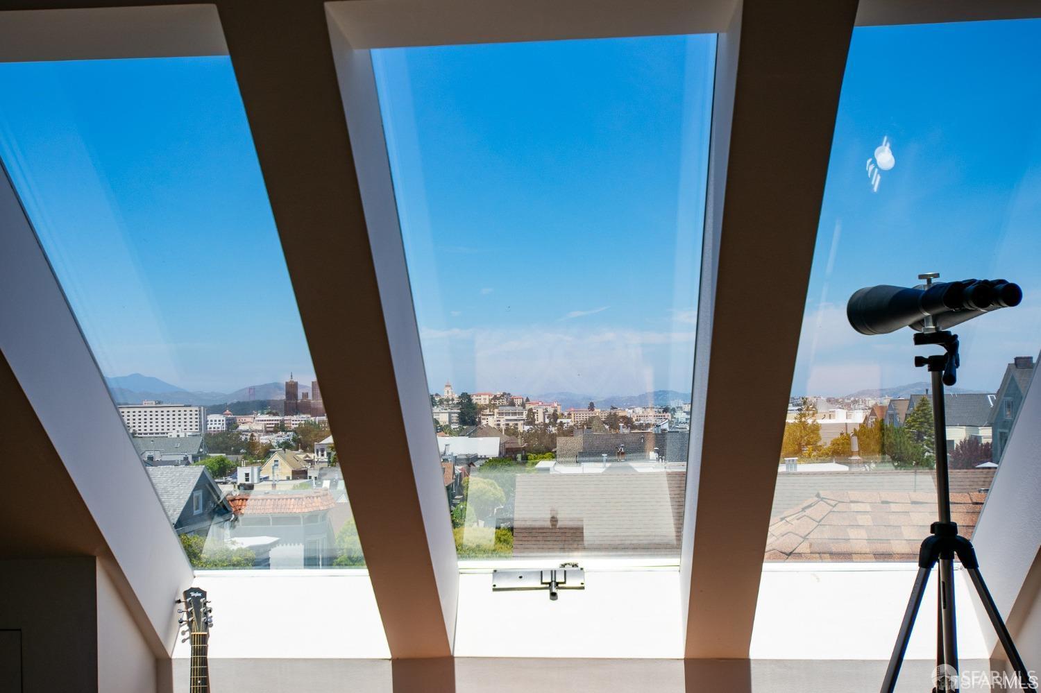 Detail Gallery Image 17 of 28 For 220 Downey St, San Francisco,  CA 94117 - 6 Beds | 4 Baths