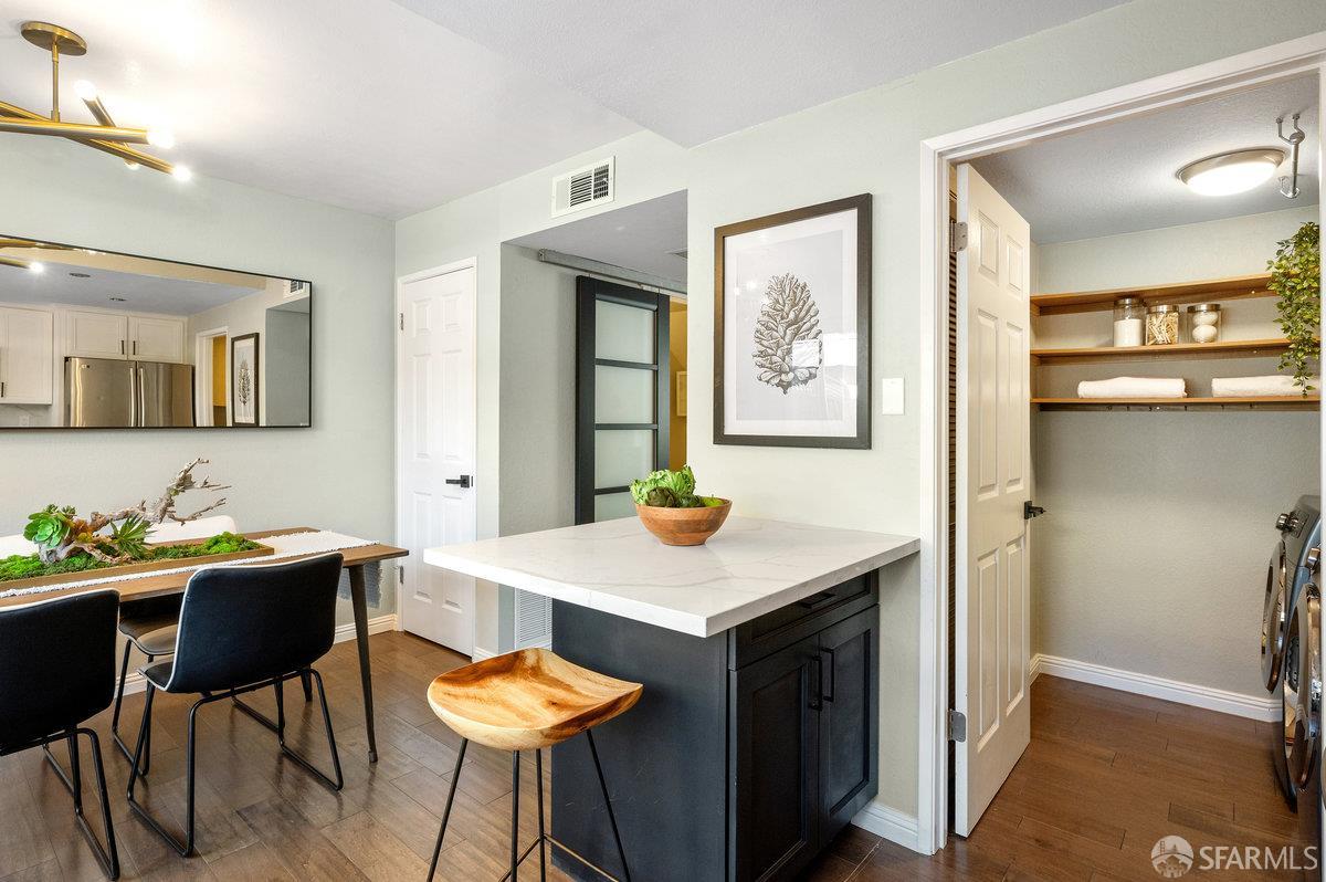 Detail Gallery Image 16 of 34 For 2369 Mabury Rd, San Jose,  CA 95133 - 2 Beds | 1/1 Baths
