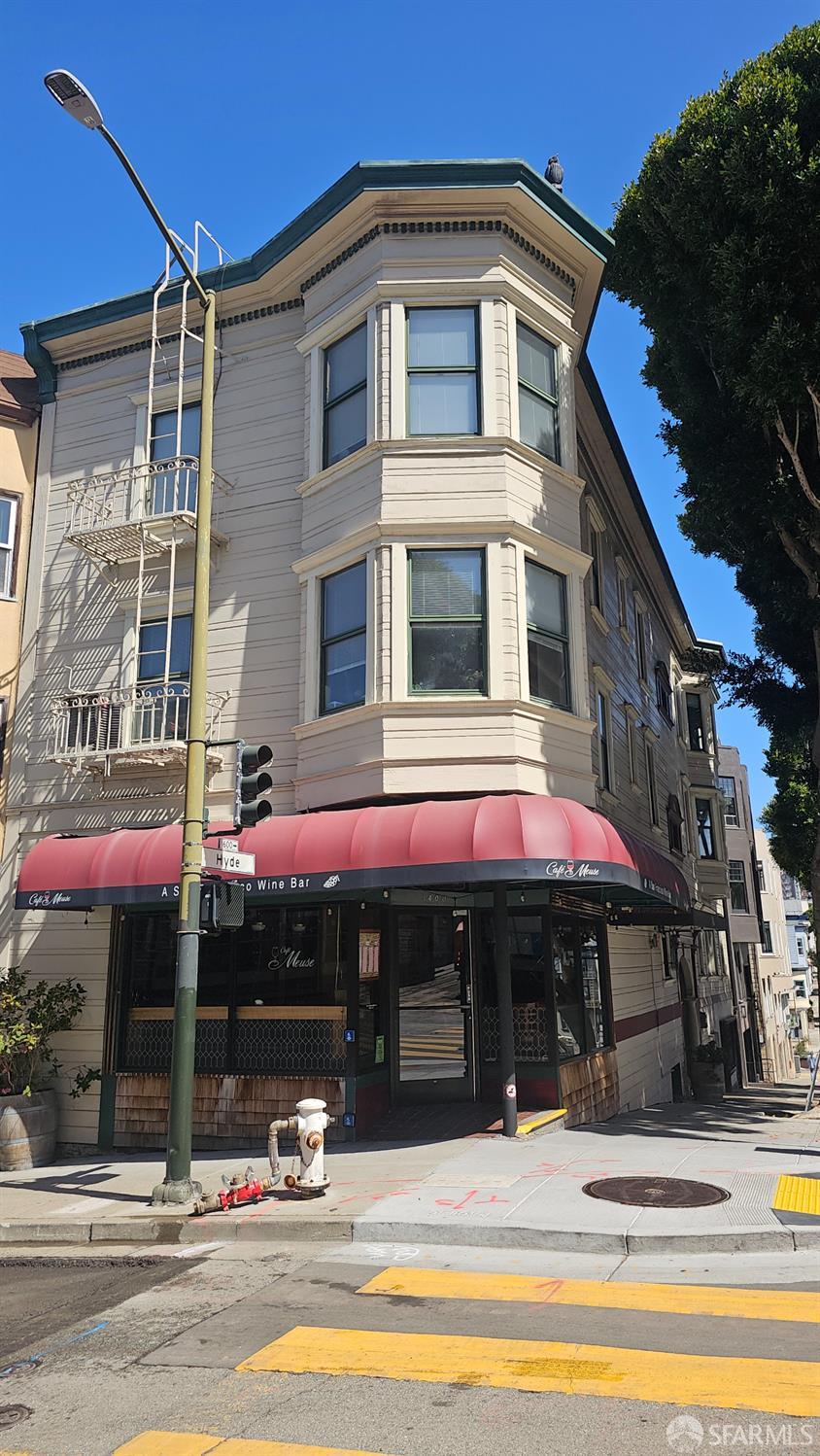 Detail Gallery Image 6 of 6 For 1601 Hyde St, San Francisco,  CA 94109 - – Beds | – Baths