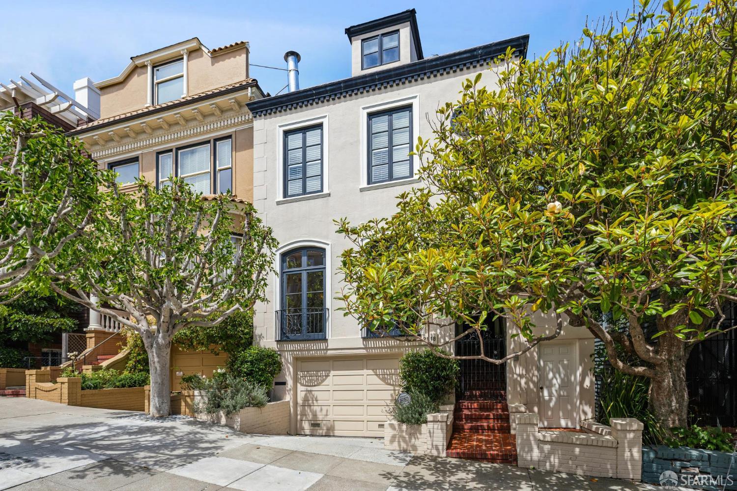 Detail Gallery Image 2 of 65 For 2518 Filbert St, San Francisco,  CA 94123 - 4 Beds | 3/1 Baths