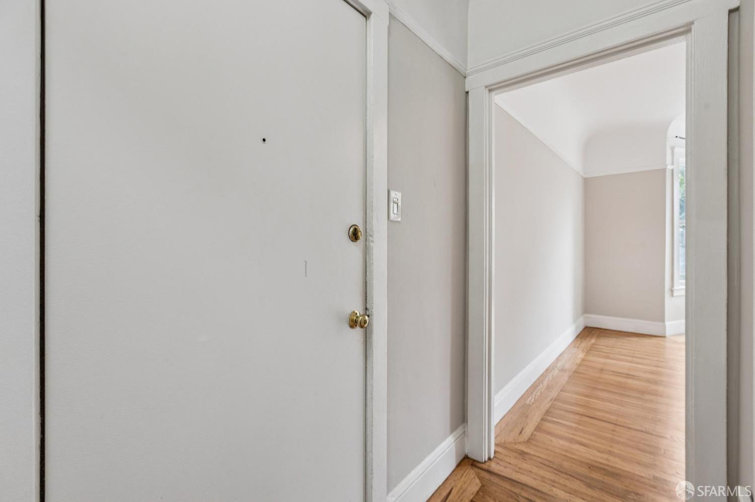 Detail Gallery Image 4 of 24 For 2888 Folsom St #APT 1,  San Francisco,  CA 94110 - 0 Beds | 1 Baths