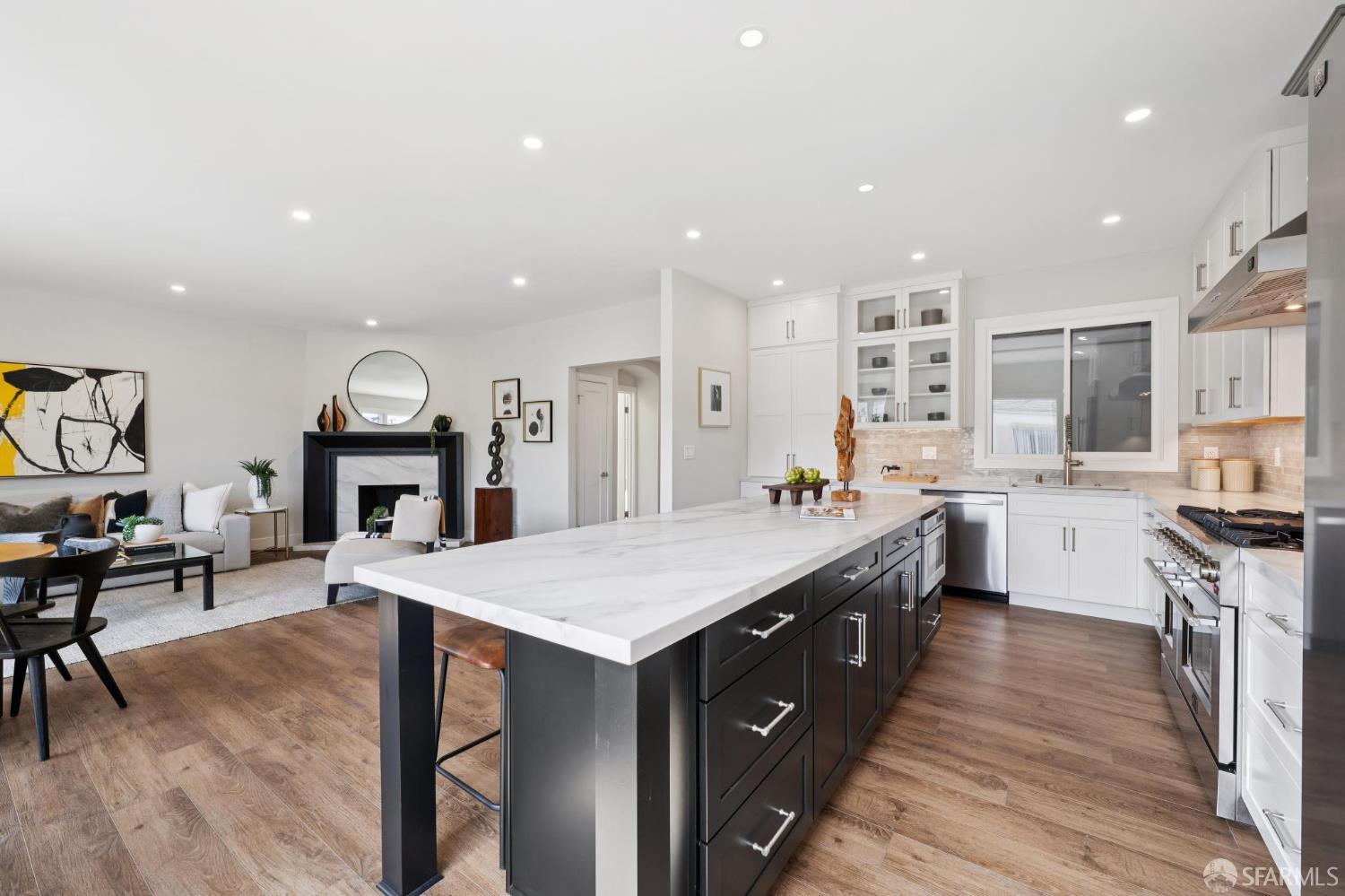 Detail Gallery Image 11 of 41 For 26 Valerton Ct, San Francisco,  CA 94112 - 3 Beds | 2 Baths