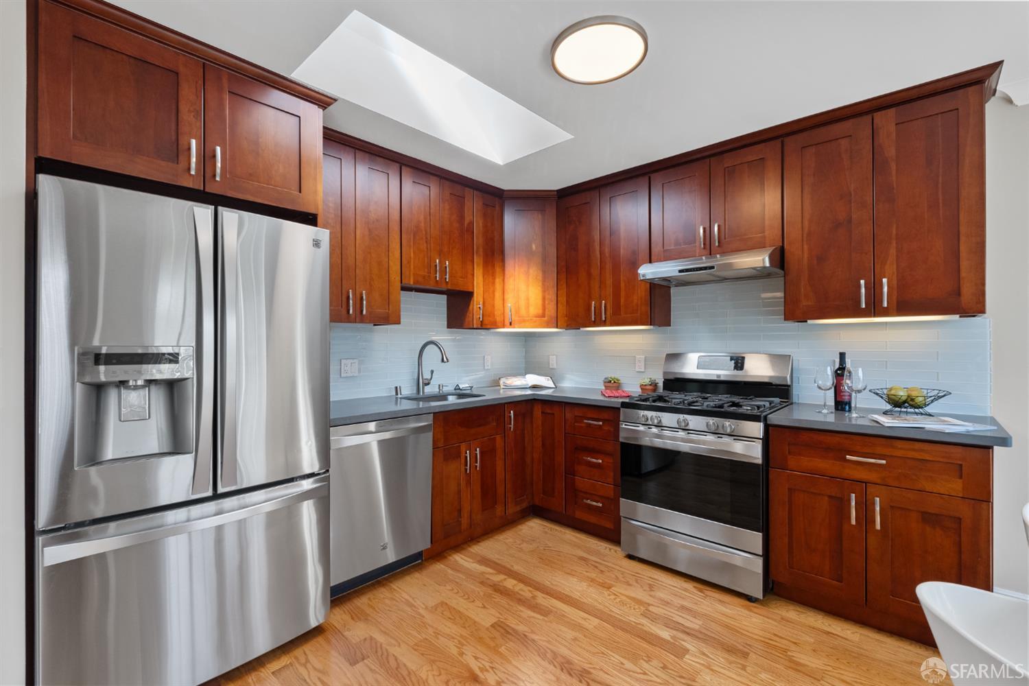 Detail Gallery Image 11 of 53 For 28 Melrose Ave, San Francisco,  CA 94131 - 2 Beds | 1 Baths