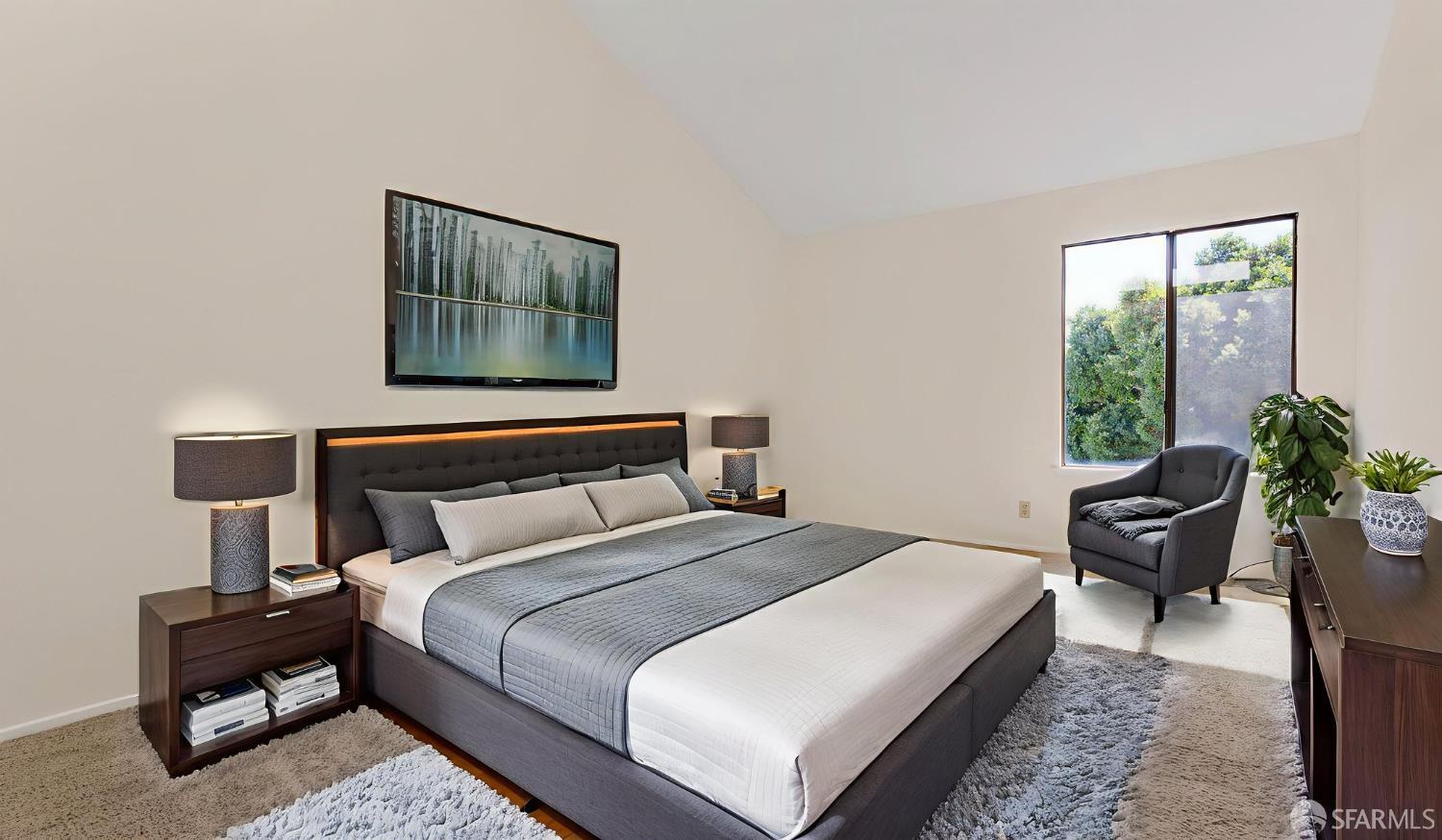 Detail Gallery Image 2 of 39 For 107 Alice Ln, El Sobrante,  CA 94803 - 2 Beds | 2 Baths