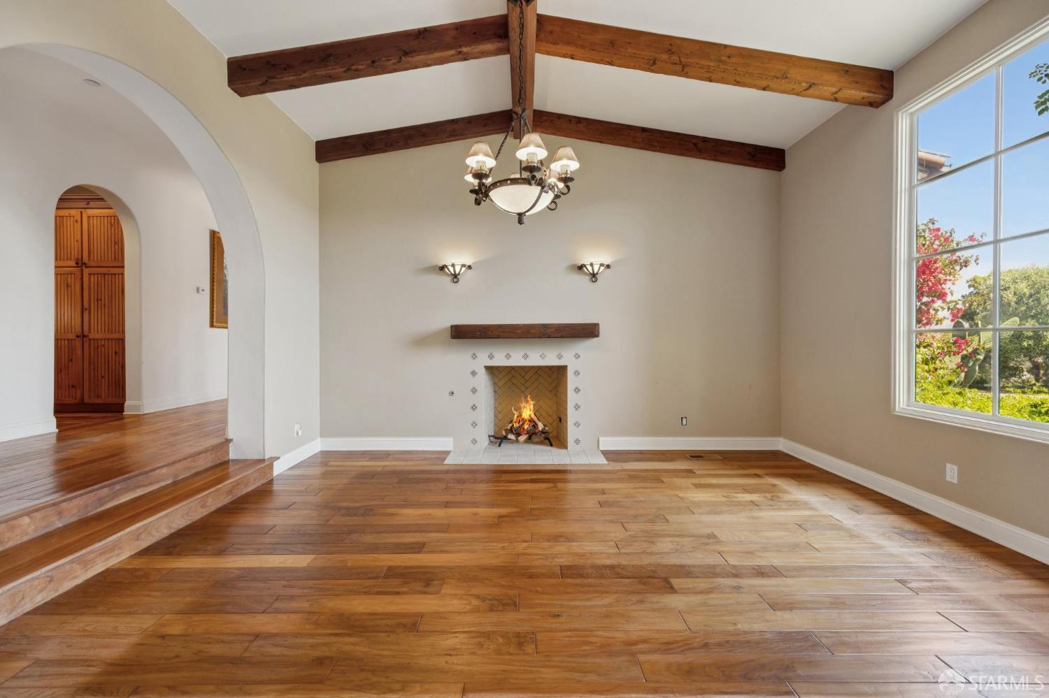 Detail Gallery Image 13 of 75 For 601 Belavida Rd, Monterey,  CA 94501 - 6 Beds | 6/1 Baths
