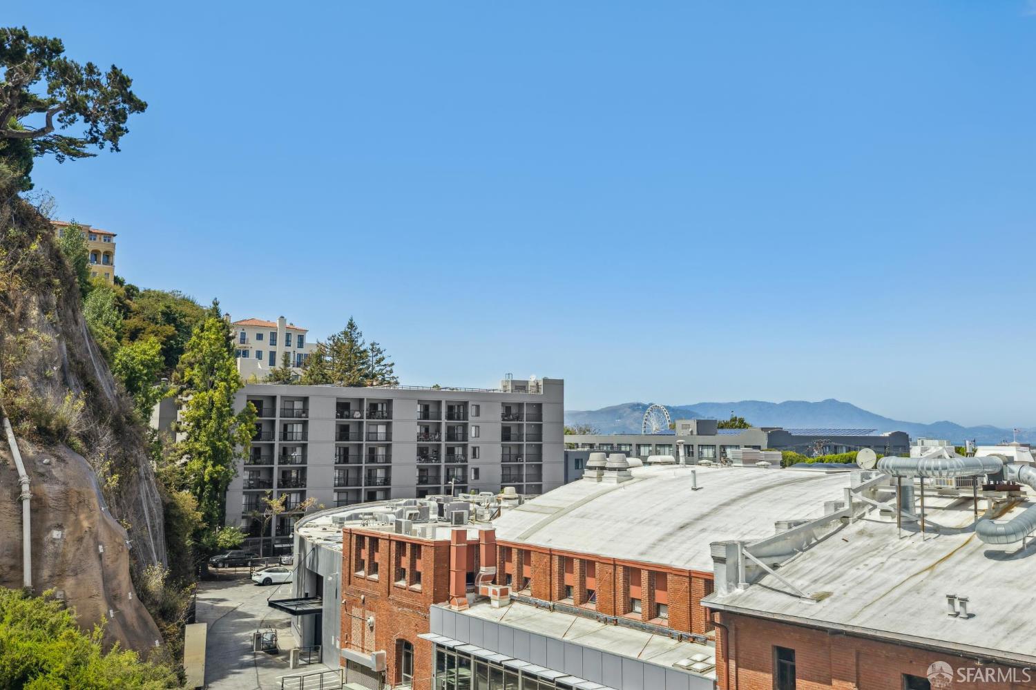 Photo #5: 425068670 Listing 